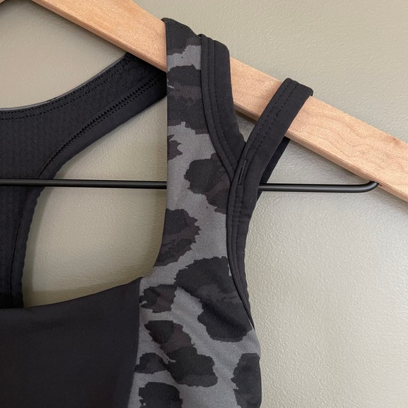 Lululemon Splendour Bra Black Grey Cheetah Print Sz 2 Strappy Back Gym Athletic‎ - Picture 6 of 16